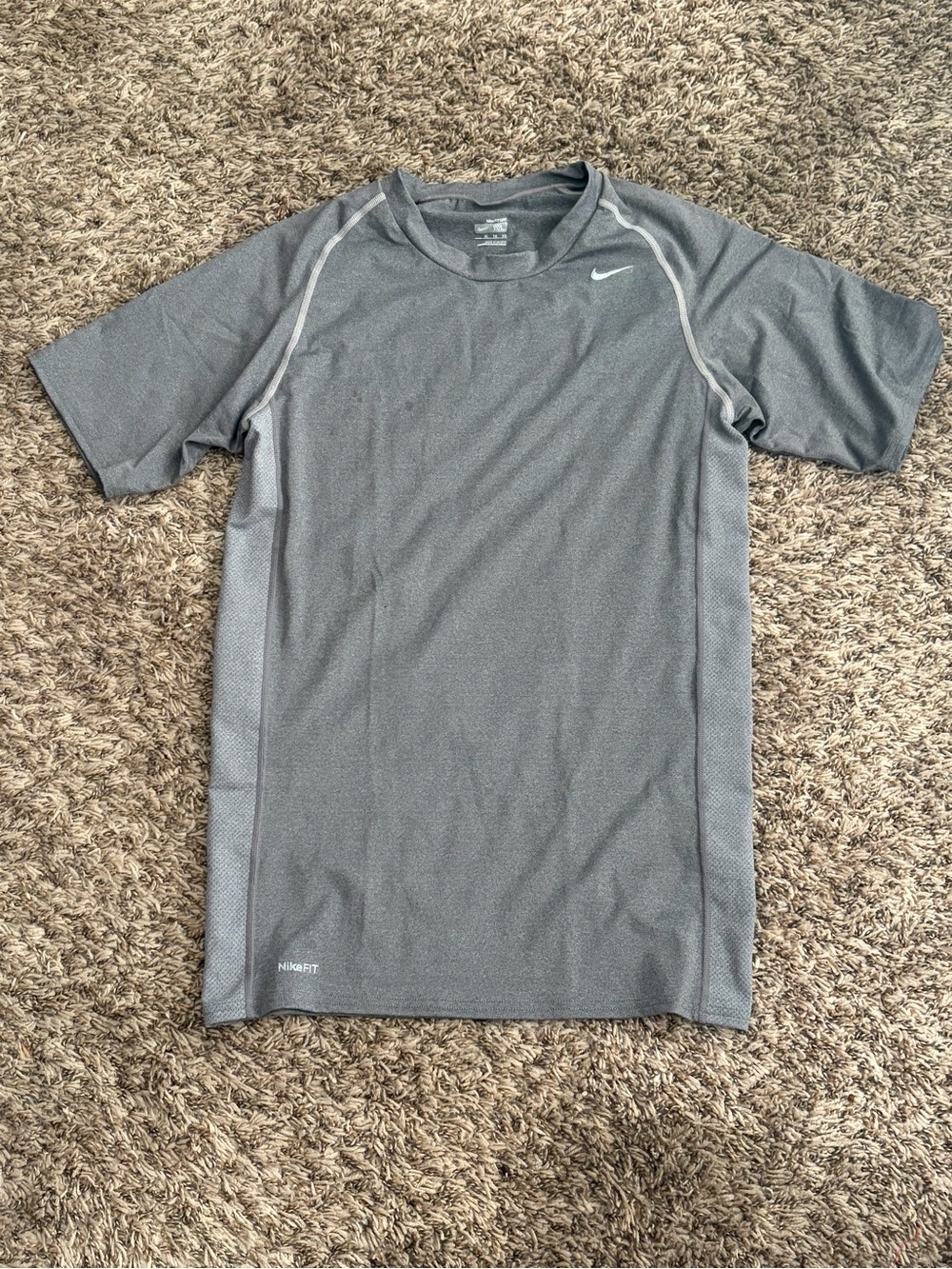 Nike Gray Dri Fit Short Sleeve Tee Men’s XL
